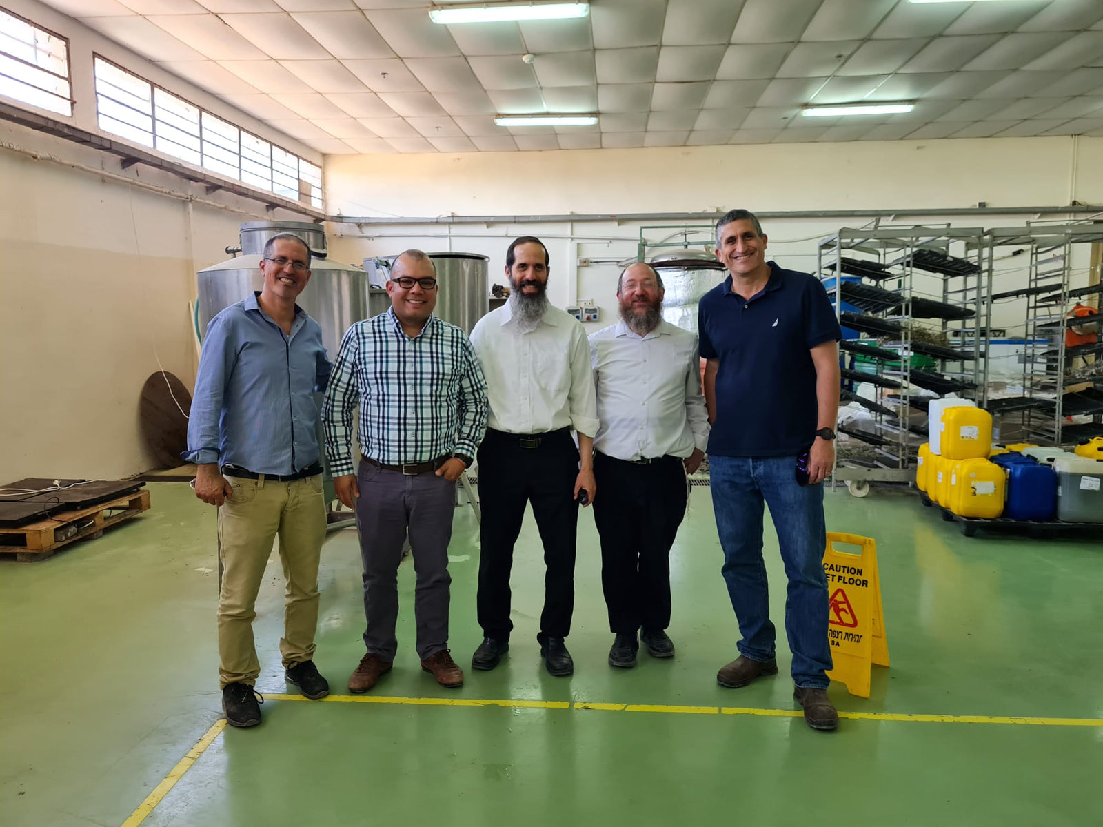 Sell of Minority Participation to HANSEANDINA